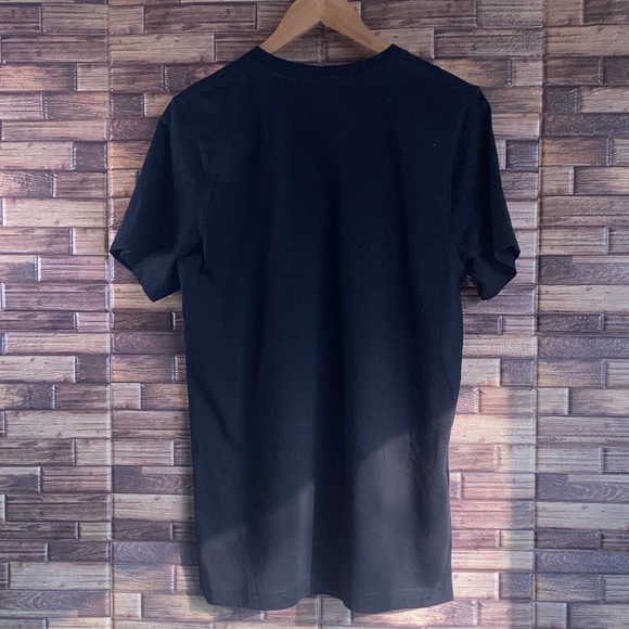 EUC Hard Rock 'N Roses Souvenir Tee Shirt - Unisex Black Size Med Bella+Canvas - Picture 2 of 7